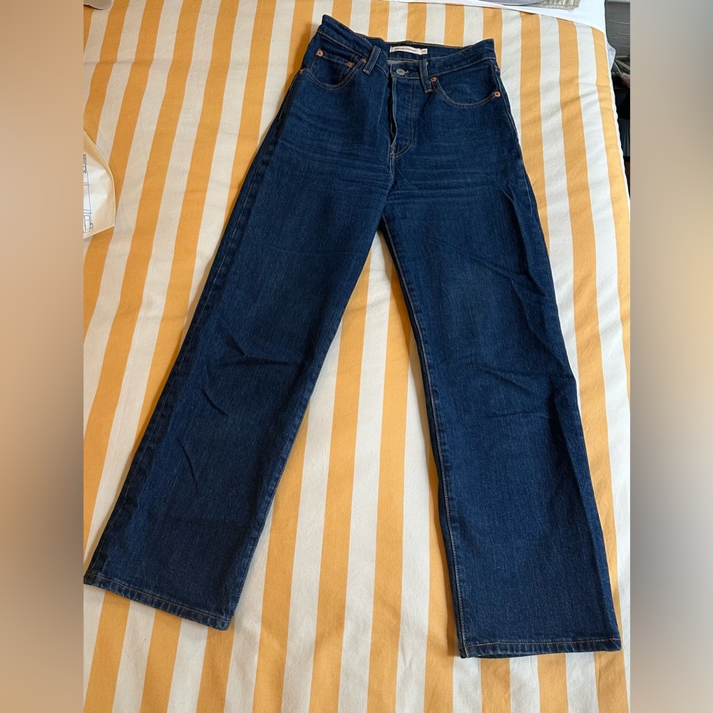 Levi’s Ribcage Straight Ankle Jeans Size 25